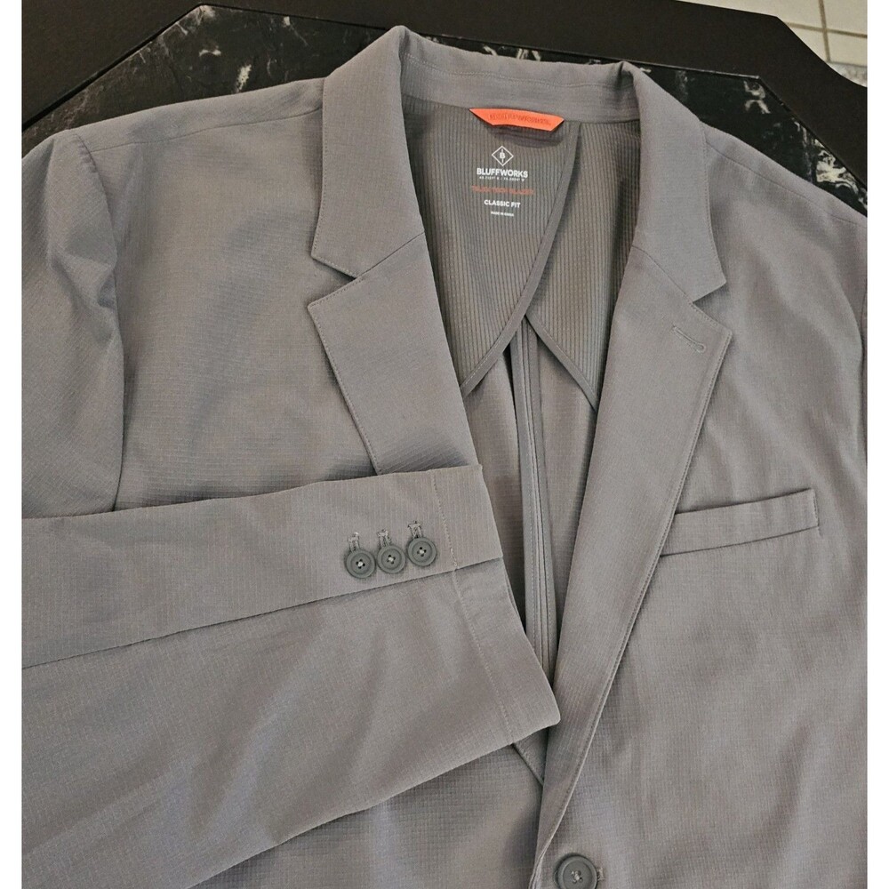 Bluffworks Telex Tech Blazer Jacket Mens 48R Gray Classic Fit Stretch Travel